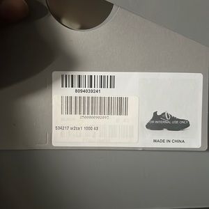 Triple S Balenciaga black size 10